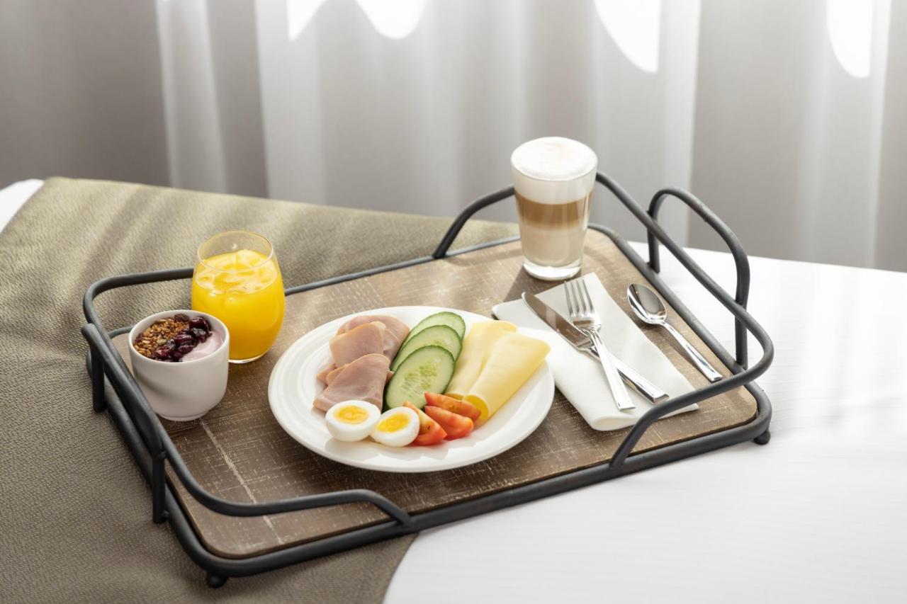 - Airport By Ihg