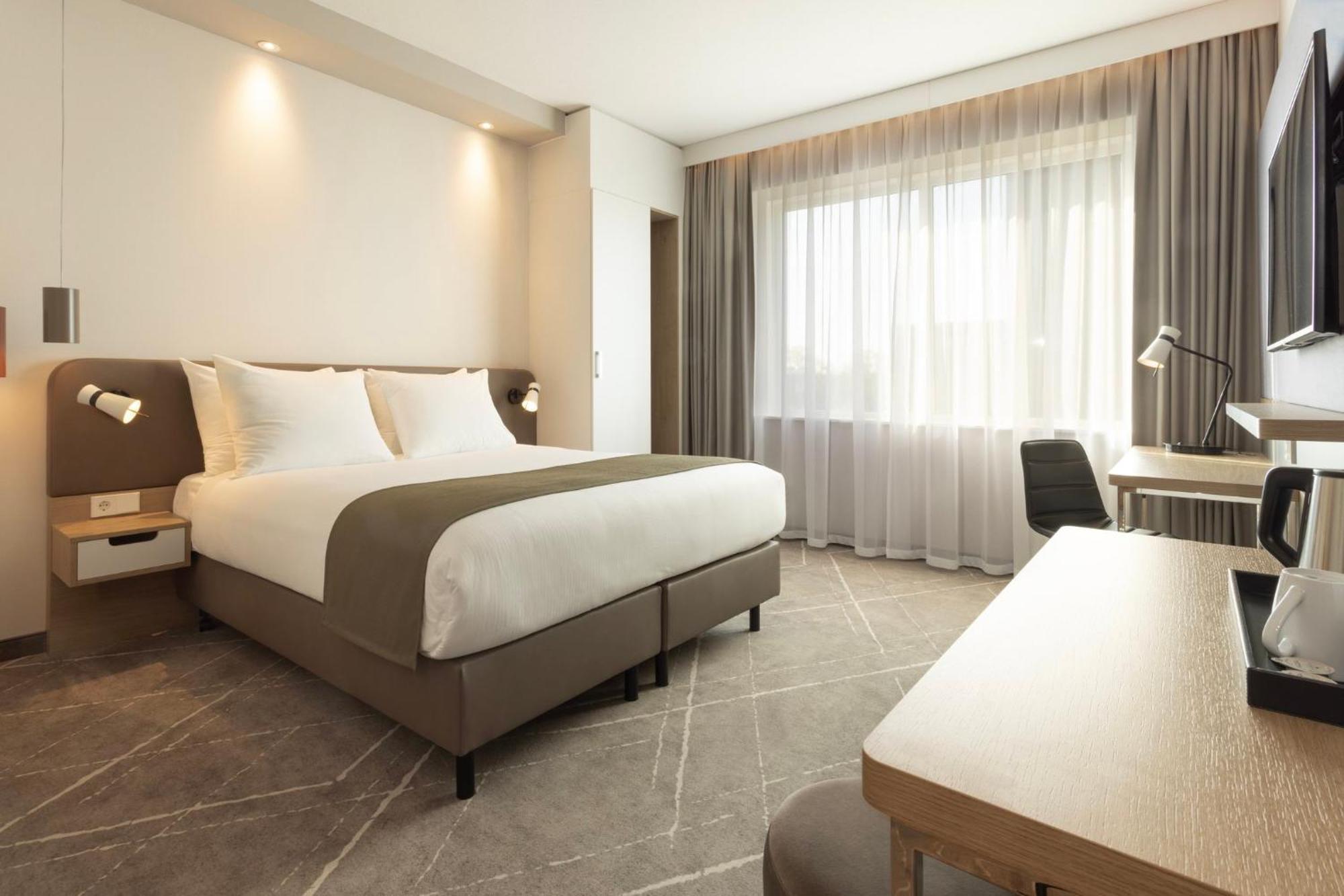 - Airport By Ihg Hotel