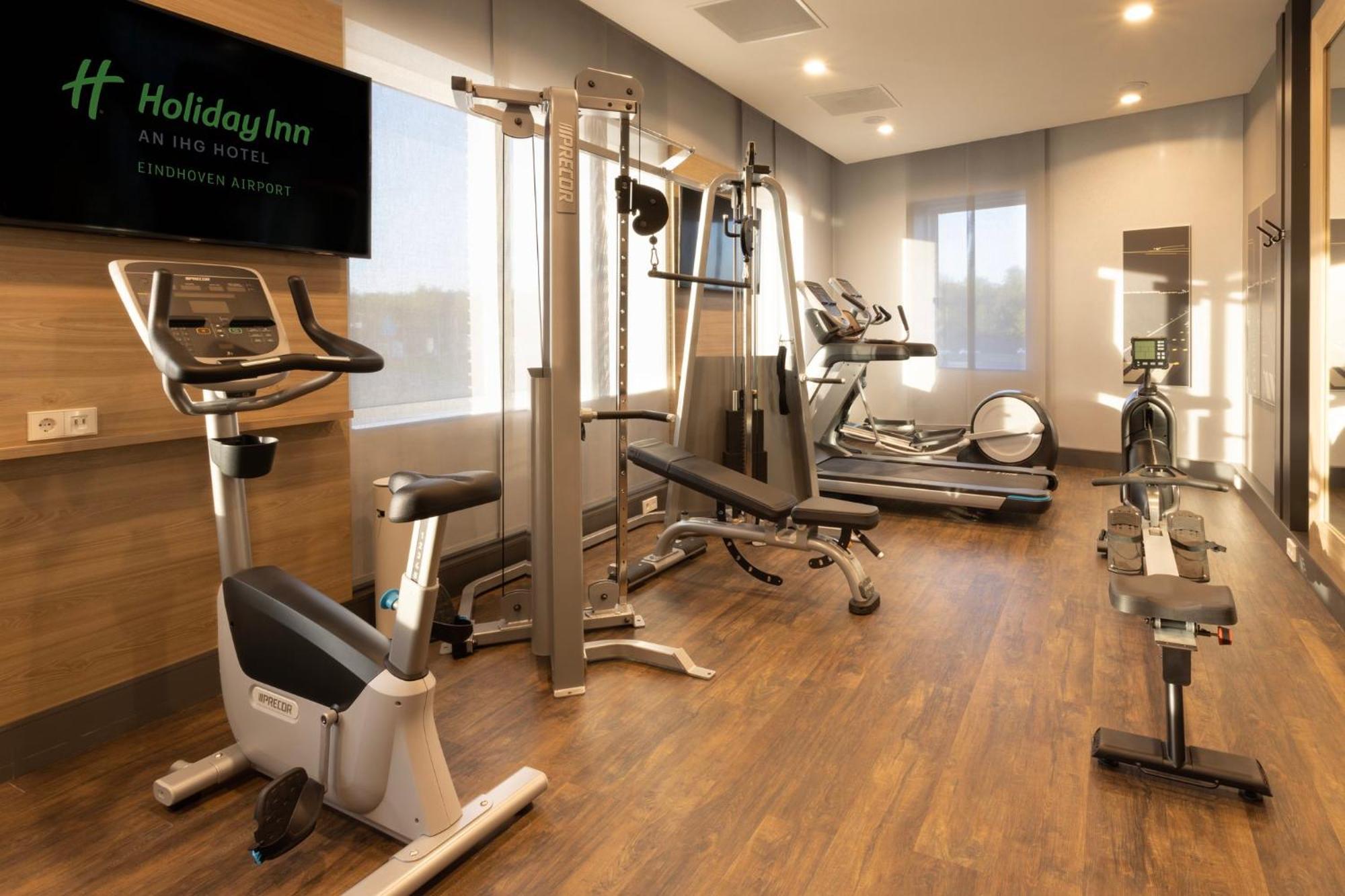 - Airport By Ihg Hotel 4*